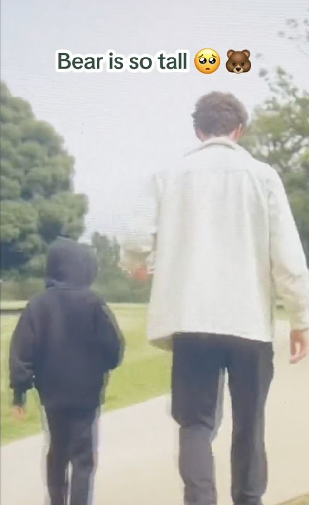 في أغسطس، أدلى ليام بتعليقات نادرة حول ابنه الصغير أثناء احتفاله بعيد ميلاده الحادي والثلاثين