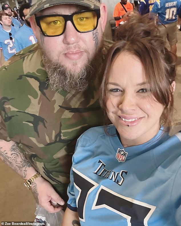 خطب Rag'n'Bone Man صديقته بعد أربع سنوات من انهيار زواجه الأول