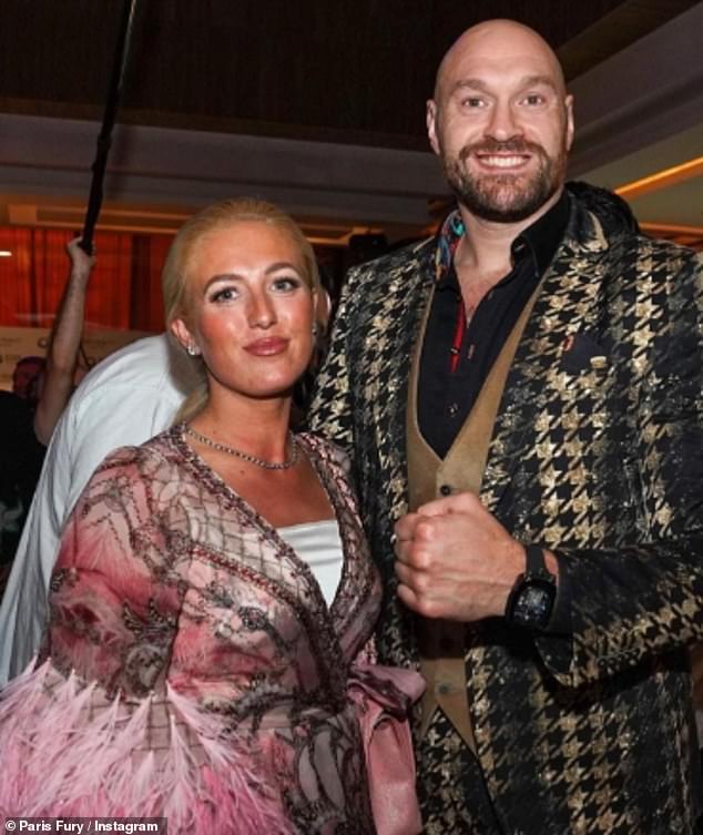 ووصفت الأم كيف تمزق عالمها إلى أشلاء بسبب فقدان الطفل الثامن للزوجين، وهو ابن، في ستة أشهر، لكنها اختارت عدم إخبار الملاكم قبل مباراته الكبيرة.