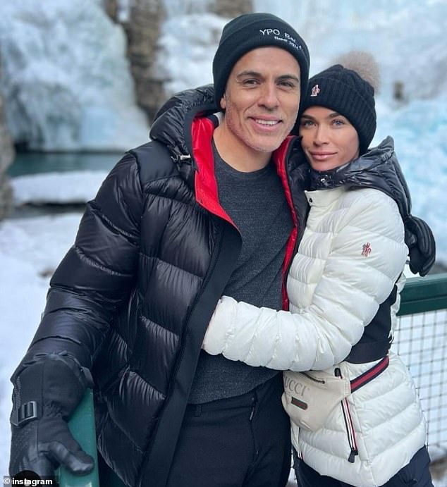 في يوليو 2023، نشرت منشورًا صريحًا على إنستغرام حول التوترات العرضية في زواجها - والطريقة التي تعاملت بها هي وإدوين مع هذه التوترات.