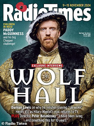 يلعب داميان دور الملك هنري المصاب بجنون العظمة بشكل متزايد في مسلسل بي بي سي الناجح