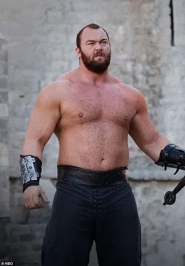 وقد فقد بيورنسون، الذي اشتهر بتجسيده شخصية The Mountain في مسلسل Game of Thrones، وزوجته طفلهما الثاني بعد تعرضهما للإجهاض في مثل هذا الوقت من العام الماضي.