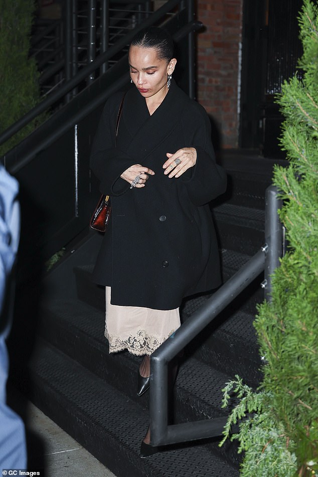 وانضم إلى الثنائي الممثل الكوميدي جيرود كارمايكل في نادي الأعضاء الخاص