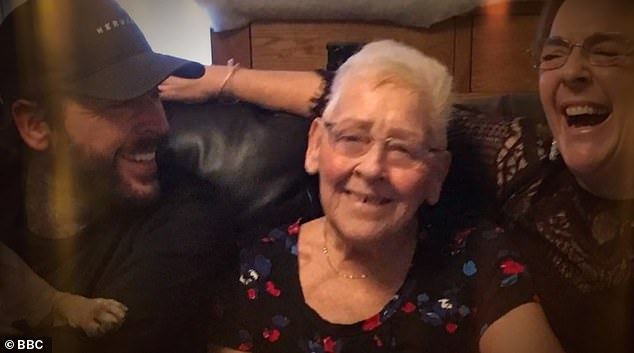 لقد تحدث النجم باعتزاز عن نانه على مر السنين وقارنها سابقًا بـ 