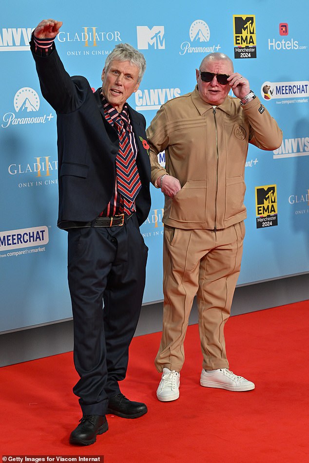 بدا شون رايدر وبيز في حالة معنوية جيدة عند وصولهما