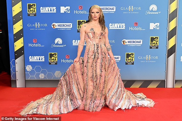 تحضر بيميني حفل توزيع جوائز MTV Europe Music Awards 2024 الذي أقيم في Co-op Live