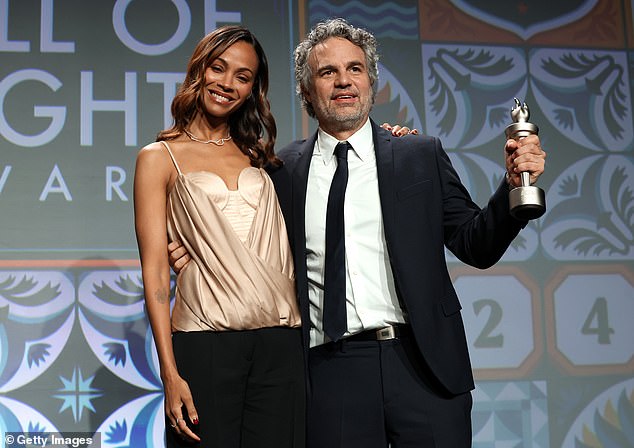 كان روفالو منفتحًا بشأن سياساته الليبرالية وقام بحملة لصالح نائب الرئيس كامالا هاريس قبل الانتخابات الرئاسية هذا الشهر.