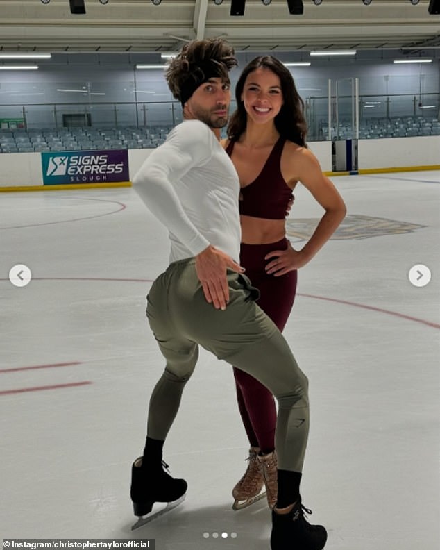 من بين المشاركين في برنامج Dancing On Ice لهذا العام هو Love Island Chris Taylor، وقد كشف الأسبوع الماضي عن ارتباطه بفانيسا باور.