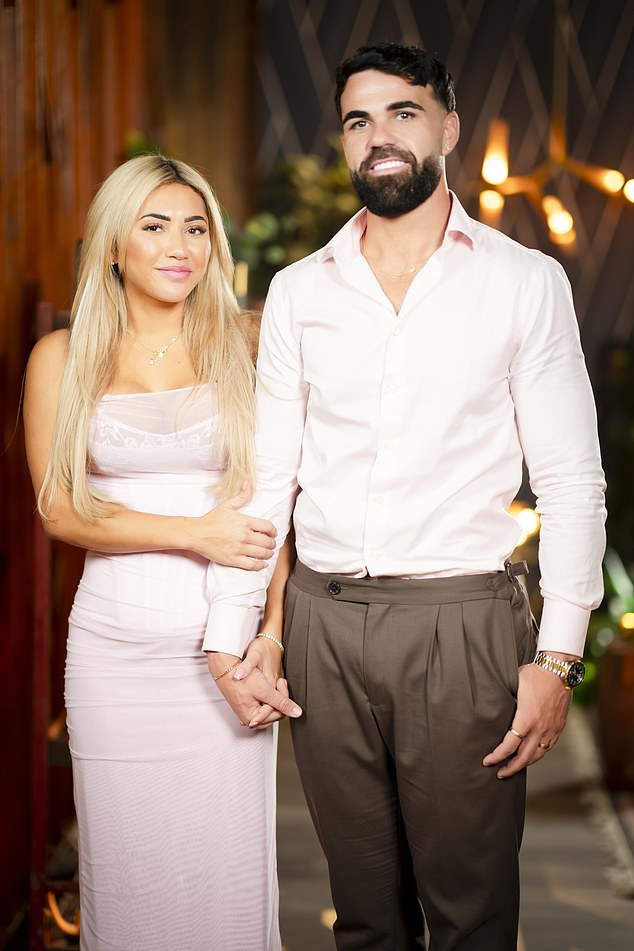 قبل أن يكون Adrian's (يمين) Mafs Stint ، كان هو وجاسمين 