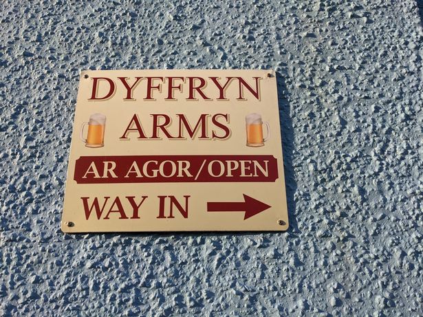 Dyffryn Arms ، Pontfaen ، Pembrokeshire