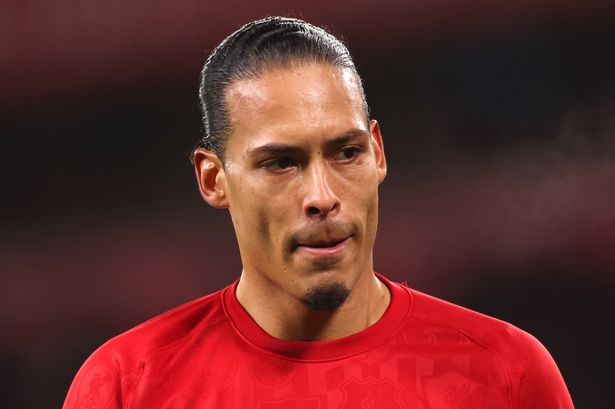 يواجه Virgil Van Dijk مستقبلًا غير مؤكد في ليفربول