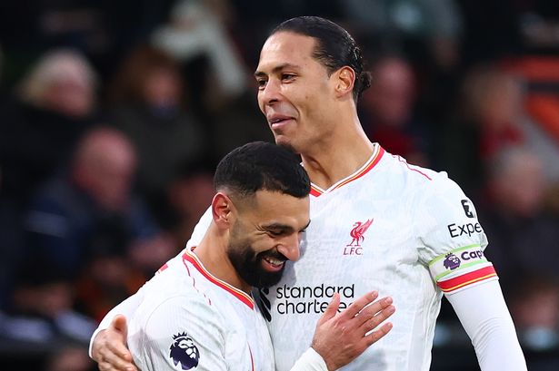 فيرجيل فان ديجك ومحمد صلاح قد وقعا الآن امتدادات العقد