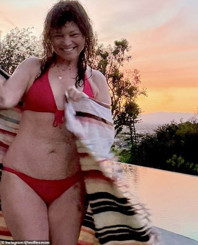 Pal Tiffani Thiessen من Saved by the Bell Fame وأضاف ،