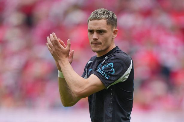 يرتبط Florian Wirtz ارتباطًا وثيقًا بحركة Anfield