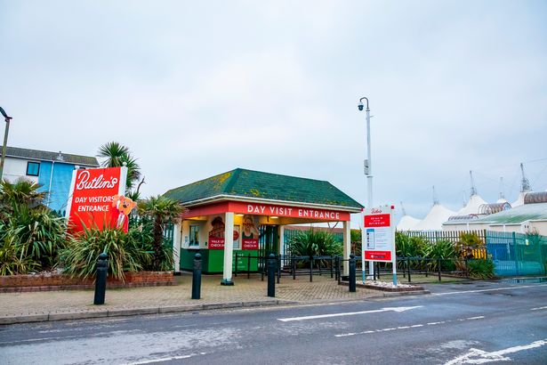 Butlins Holiday Resort في Bognor Regis ، تم تصوير West Sussex من الهواء في هذه الصور الجوية خلال قفل Covid-19. يتم إغلاق المنتجع حاليًا أمام الجمهور بسبب الوباء. يبدو الصيف واعداً للمنتجعات في المملكة المتحدة حيث من المقرر أن تستمر القيود المفروضة على السفر الأجنبي في إثارة طفرة في 