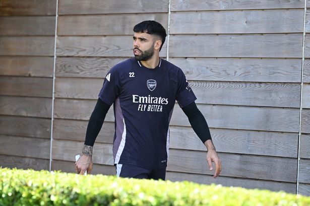 ديفيد رايا في تدريب أرسنال
