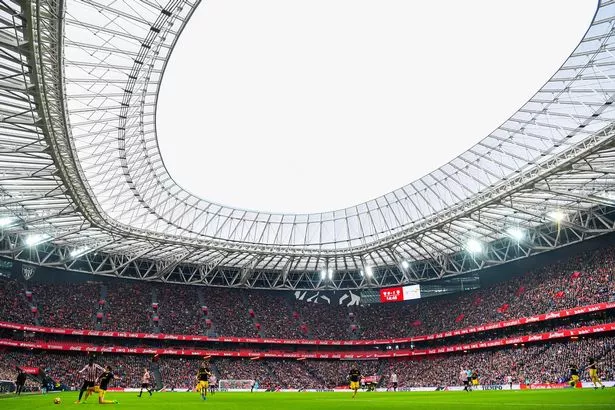 يحمل ملعب San Mames's Athletic Bilbao أكثر من 53000 معجب ، لكن المخصصات للنهائي ستكون أصغر بكثير