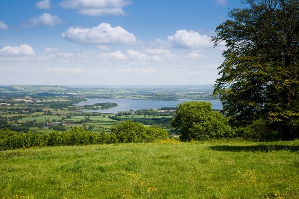 منظر من عقار Hazel Manor المطل على Chew Valley و Blagdon Lakes