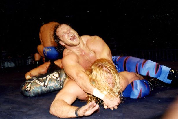 لقد هز عالم WWE مع وفيات مأساوية على مر السنين