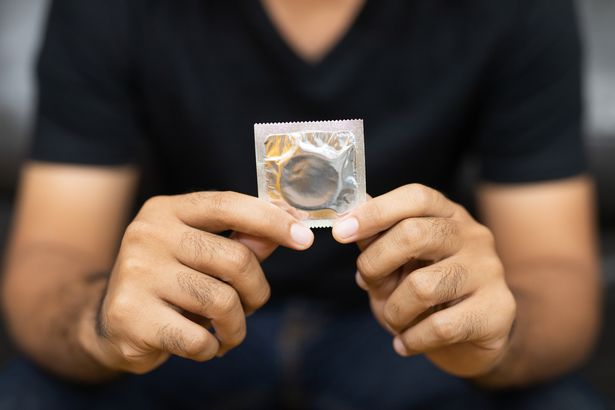 لدى الرجال حاليًا خيارين فقط لمنع الحمل: الواقي الذكري أو القنص