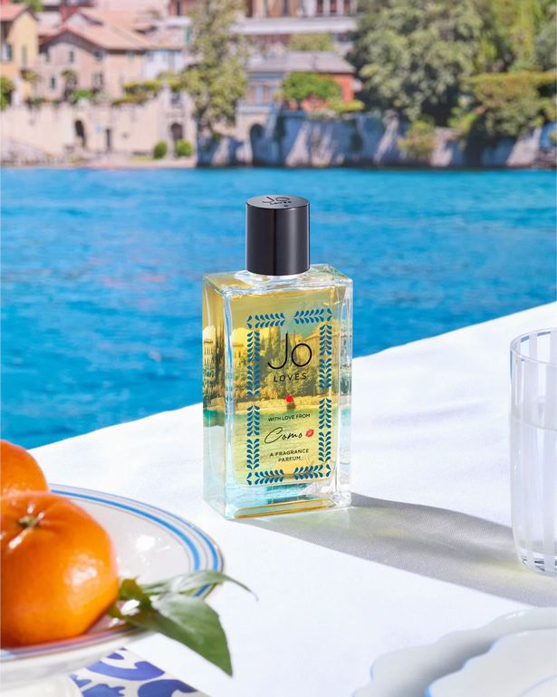 جو يحب مع الحب من عطر كومو