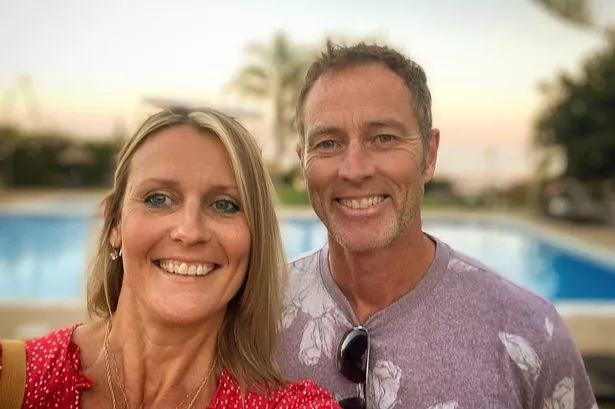 يحتجز Lindsay و Craig Foreman في سجن إيراني