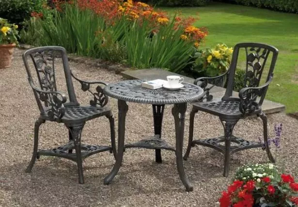 مجموعة بيسترو من Dunelm