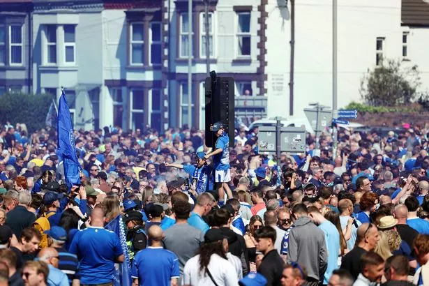 توافد المشجعين إلى Goodison لنهاية حقبة