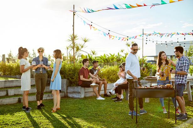 تم تخفيض شواء BBQ إلى 194 جنيهًا إسترلينيًا من 777 جنيهًا إسترلينيًا