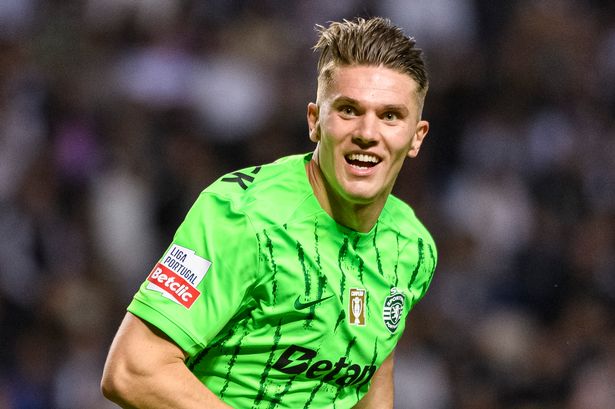 يحتفل Viktor Gyokeres of Sporting