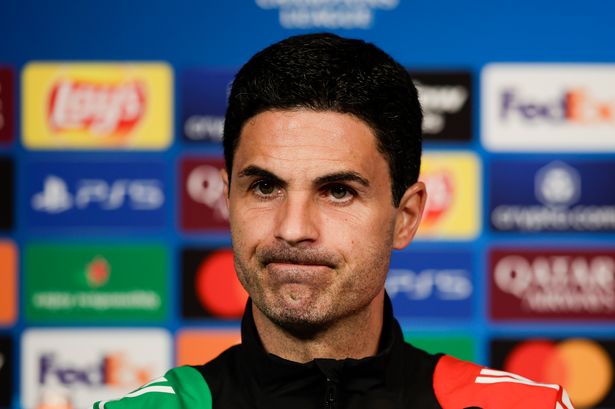ميكل أرتيتا مدرب أرسنال FC خلال مؤتمر صحفي
