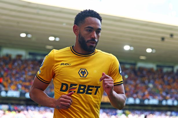 ولفرهامبتون ، إنجلترا - 10 مايو: ينظر Matheus Cunha من Wolverhampton Wanderers خلال مباراة الدوري الإنجليزي الممتاز بين Wolverhampton Wanderers FC و Brighton & Hove Albion FC في Molineux في 10 مايو 2025 في ولفرهامبتون ، إنجلترا. (تصوير كريس برونسكيل/فانتاسيستا/غيتي إيموكيز)