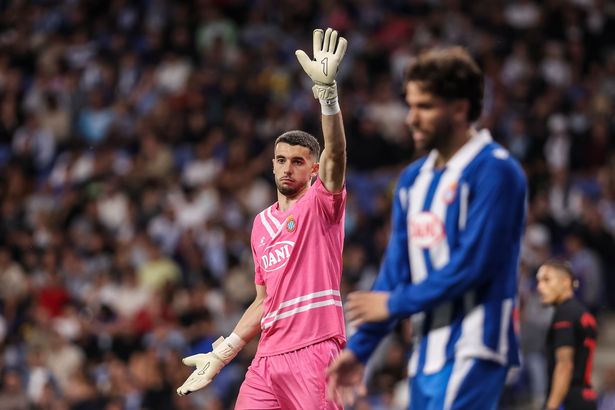 كورنيلا ، إسبانيا - 15 مايو: جوان جارسيا من إيماءات RCD Espanyol خلال الدوري الإسباني ، Liga EA Sports ، لعبت مباراة كرة القدم بين RCD Espanyol و FC Barcelona على ملعب RCDE في 15 مايو 2025 في كورنيلا ، برشلونة ، إسبانيا. (تصوير خافيير Borrego/Europa Press عبر Getty Images)