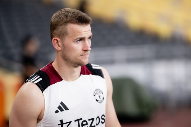 Matthijs de Ligt من مانشستر يونايتد 
