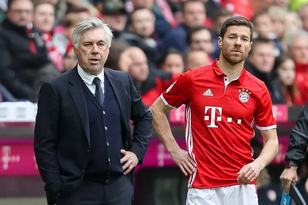 كارلو أنشيلوتي و Xabi Alonso