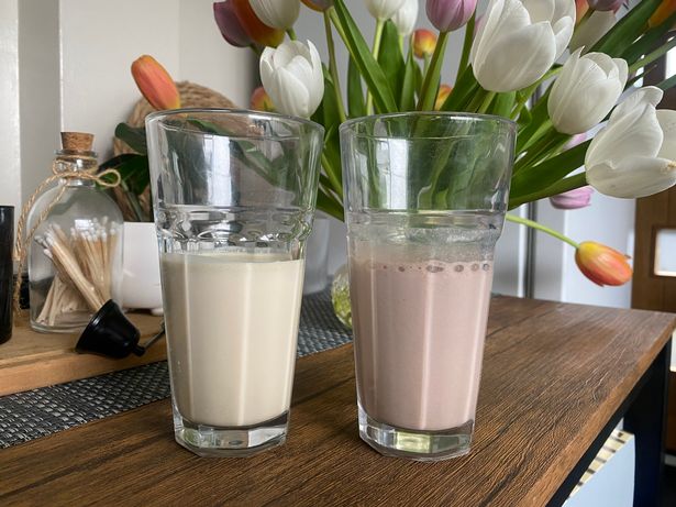 يأتي Sune Shakes في نكهات الكراميل المملحة والنكهات الشوكولاتة