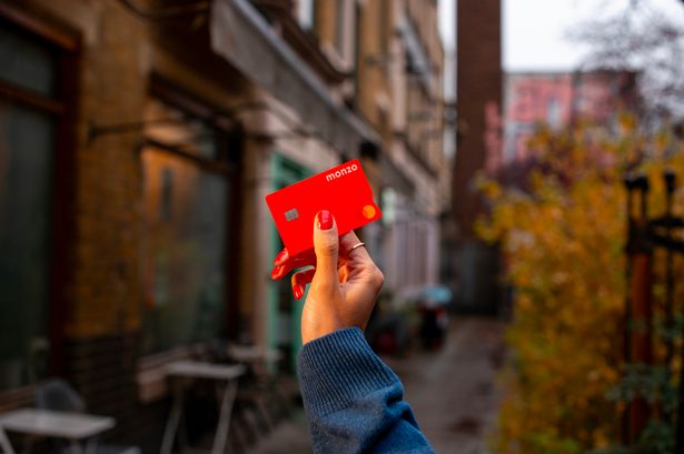 سيتمكن عملاء Monzo من استخدام ميزة الدفع التراجع الجديدة من اليوم 