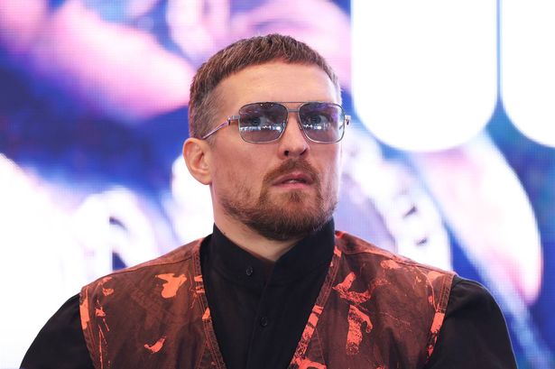 Oleksandr Usyk منفتح جدًا على معركة MMA مع جيك بول