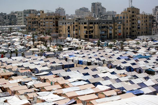 ملاجئ مدينة غزة للفلسطينيين النازحين