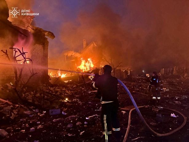 قالت أوكرانيا إنه خلال عطلة نهاية الأسبوع بأكملها ضربت الإضرابات الروسية 22 موقعًا على الأقل.