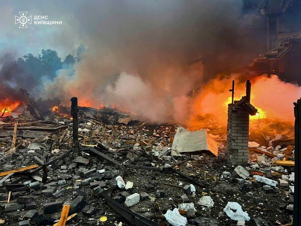 المنازل التي دمرتها هجوم بدون طيار روسي في كييف 