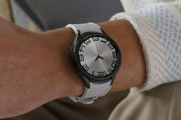 خفضت Amazon و Samsung 120 جنيهًا إسترلينيًا من Galaxy Watch6 Classic