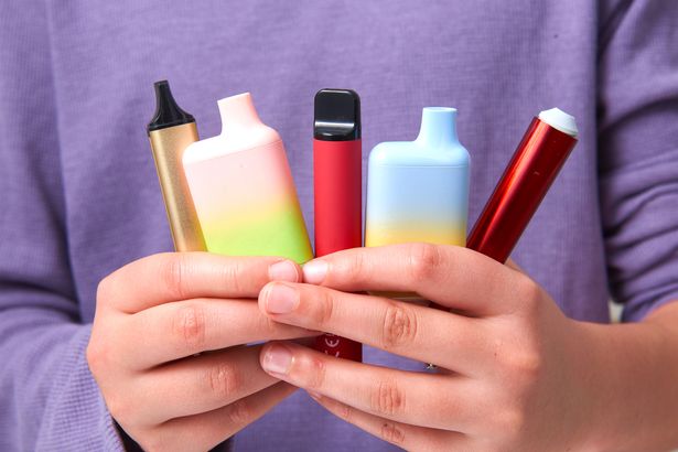vapes