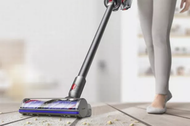 يقرع Dyson 80 جنيهًا إسترلينيًا من طراز V11 المتقدم