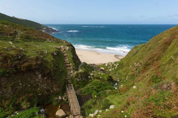 ساوث ويست كوست بارك باتجاه Portheras Cove Cornwall الواقعة جنوب غرب St Ives بين Pendeen و Morvah