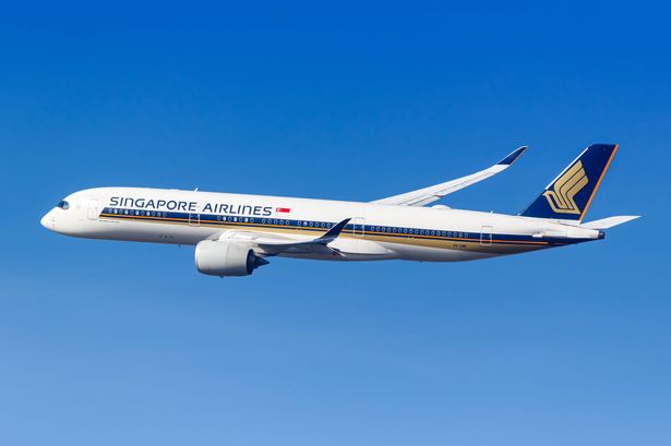 ميونيخ ، ألمانيا - 6 فبراير 2024: طائرة الخطوط الجوية السنغافورية Airbus A350-900 في مطار ميونيخ (MUC) في ألمانيا.