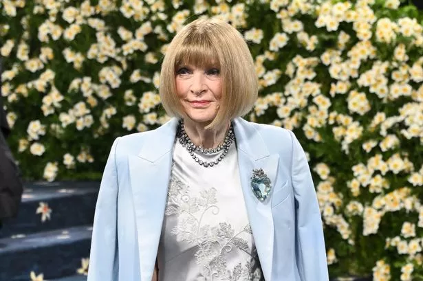 Anna Wintour في حفل Met Gala 2025 للاحتفال بـ "Superfine: Thorting Black Style" الذي أقيم في متحف متروبوليتان للفنون في 05 مايو 2025 في نيويورك ، نيويورك. 