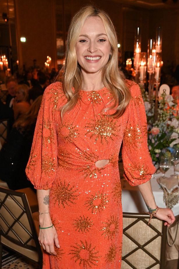   يحضر Fearne Cotton استثمار الأمير الثقة في حفل عشاء Futures Gala في فندق Peninsula في 29 فبراير 2024 في لندن ، إنجلترا.