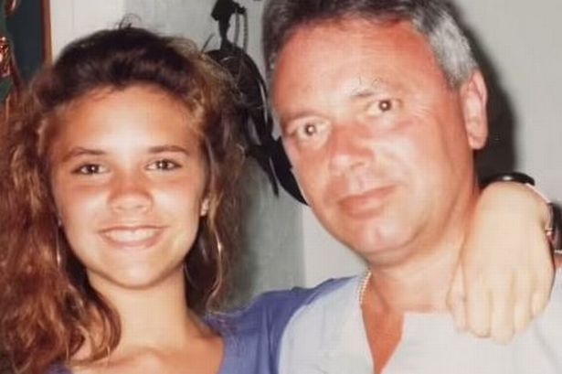 تشارك فيكتوريا بيكهام صورة ترتدي مع بروكلين في بيترز ومر ذاكرة الأوقات الأكثر سعادة