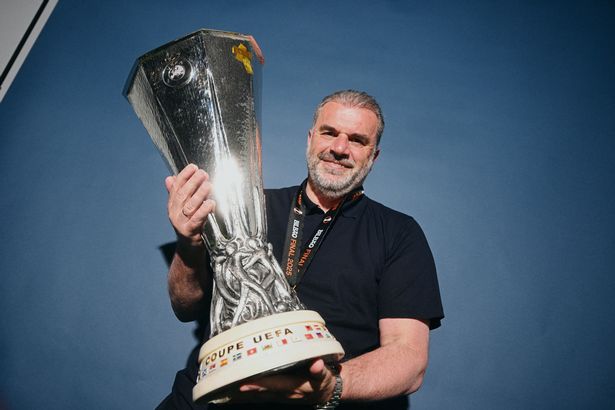 ضمنت Postecoglou كأسًا في موسمه الثاني - وتسليمه